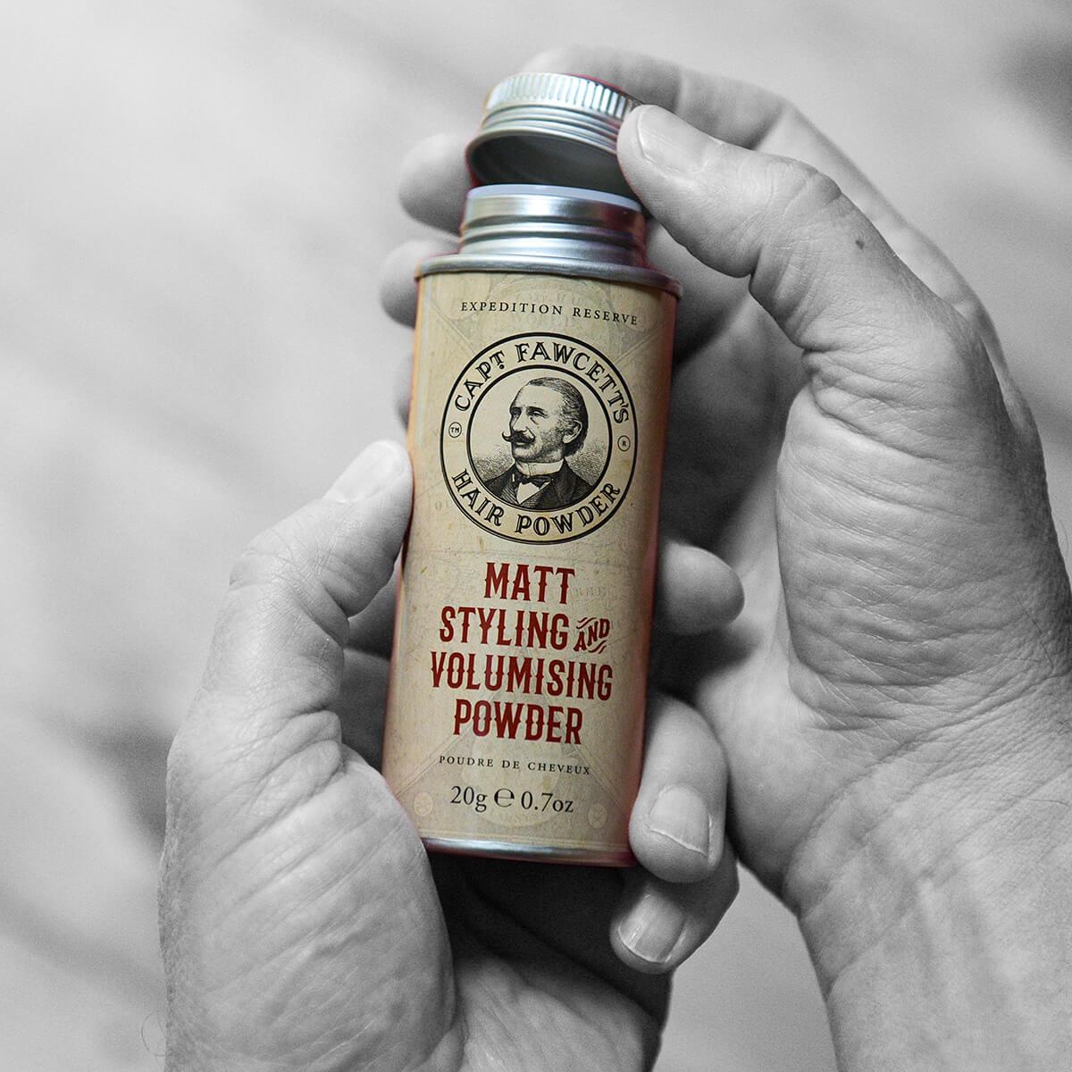 Captain Fawcett Expedition Reserve Hair Powder 20g - Πούδρα Φορμαρίσματος - Matt φινίρισμα και όγκος