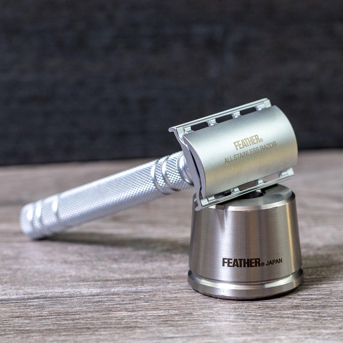 Feather AS-D2S Double Edge Safety Razor - Stainless steel safety razor with stand