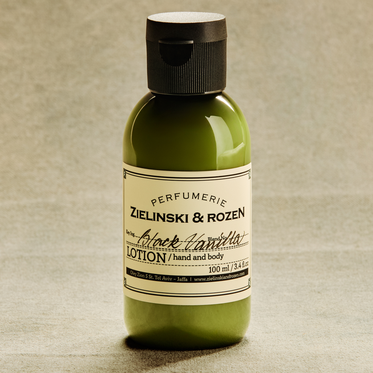 Zielinski & Rozen Hand and Body Lotion Black Vanilla 100ml - Lotion with Shea Oil, Olive Oil and Vitamin E