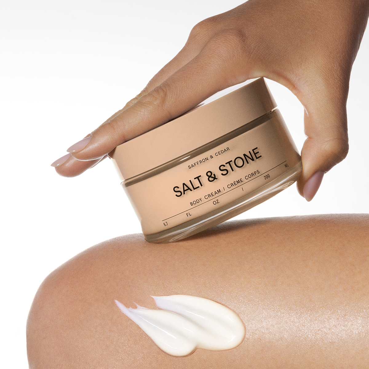 Salt & Stone Body Cream Saffron & Cedar 200ml - Ενυδατική Κρέμα Σώματος με Φύκια & Σκουαλάνιο