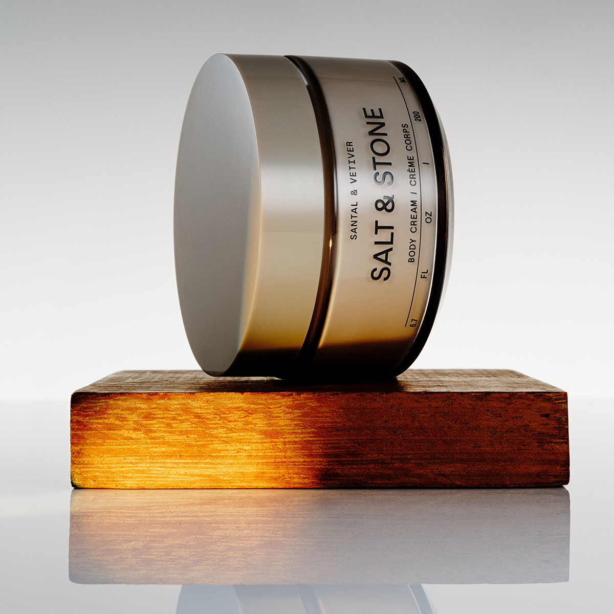 Salt & Stone Body Cream Santal & Vetiver 200ml - Ενυδατική Κρέμα Σώματος με Φύκια & Σκουαλάνιο