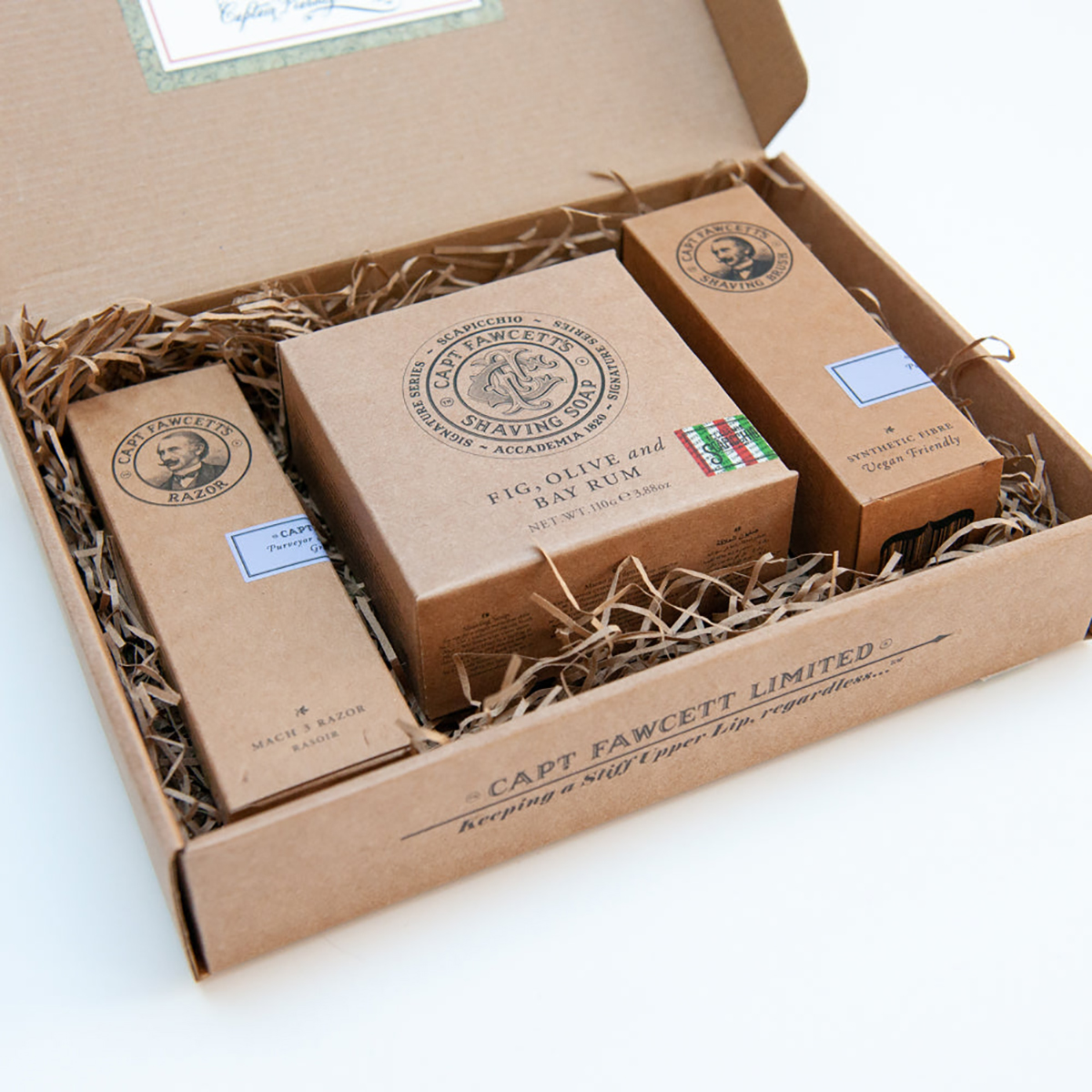 Captain Fawcett Scapicchio Shaving Gift Set - Σαπούνι Fig Olive Bay Rum, Vegan Πινέλο & Safety Razor